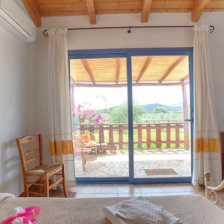 奧爾比亞Agriturismo Mieleamaro别墅 外观 照片