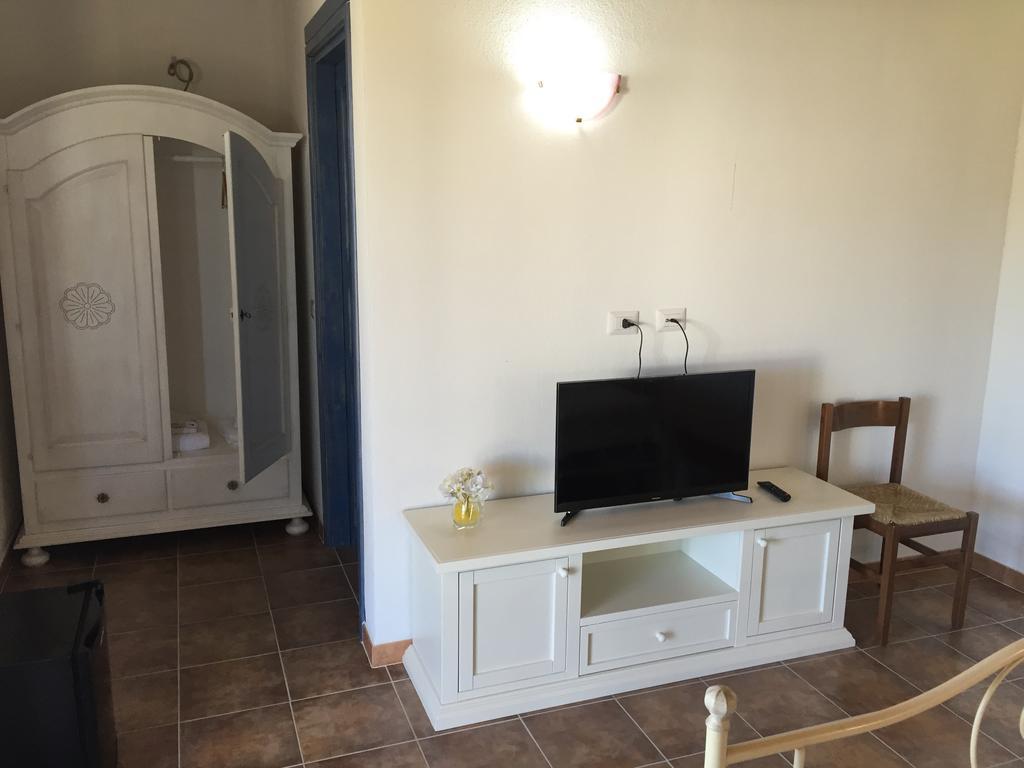 奧爾比亞Agriturismo Mieleamaro别墅 外观 照片