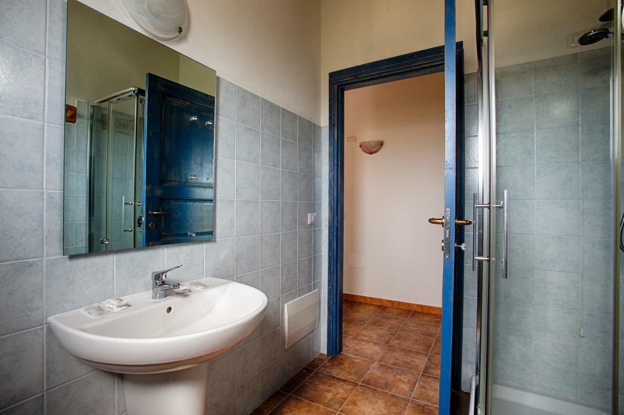奧爾比亞Agriturismo Mieleamaro别墅 外观 照片